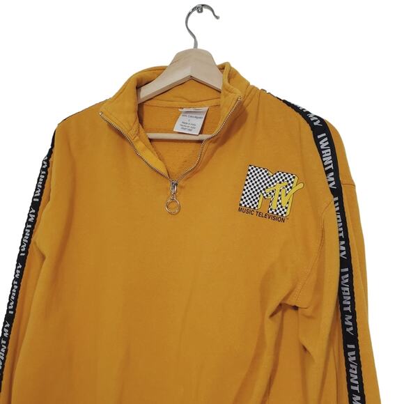 MTV | Pullover Graphic Sleeve Stripe Retro Sweatshirt - Picture 2 of 8